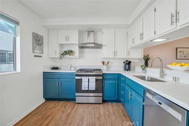 4173 W Sarah Street 8, Burbank, CA 91505