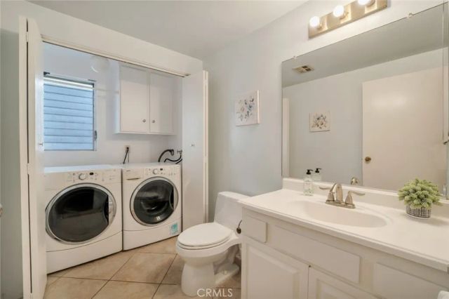 4173 W Sarah Street 8, Burbank, CA 91505