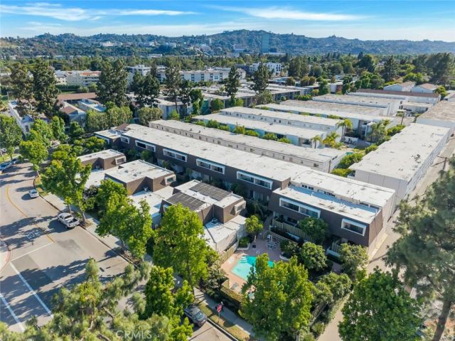 4173 W Sarah Street 8, Burbank, CA 91505