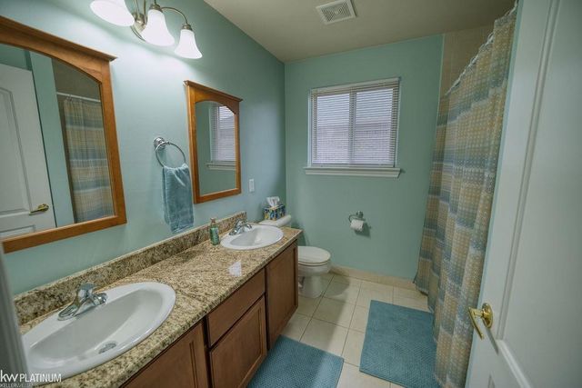 53198 Sams Lane, Chesterfield, MI 48047