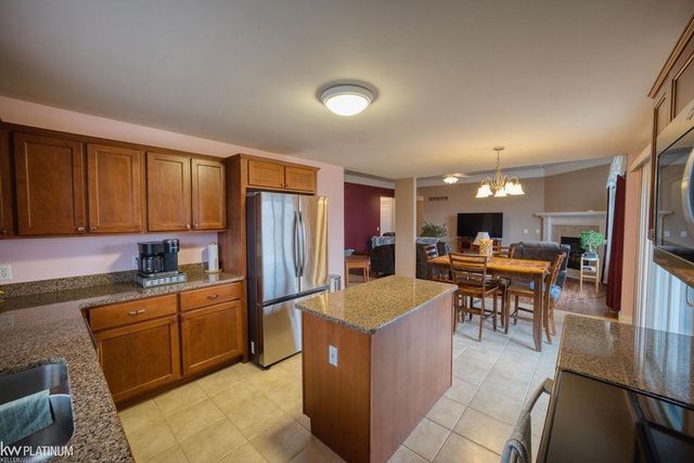 53198 Sams Lane, Chesterfield, MI 48047