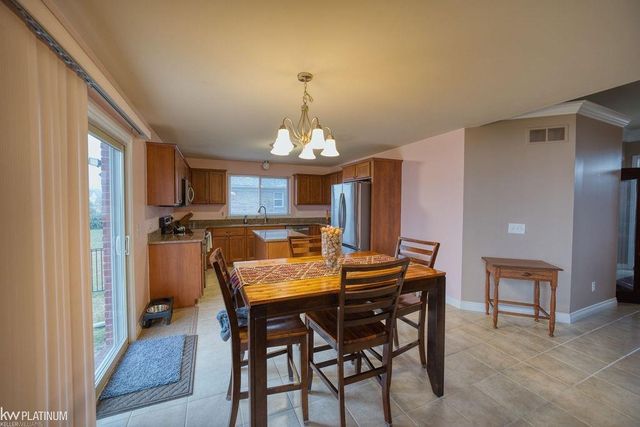 53198 Sams Lane, Chesterfield, MI 48047