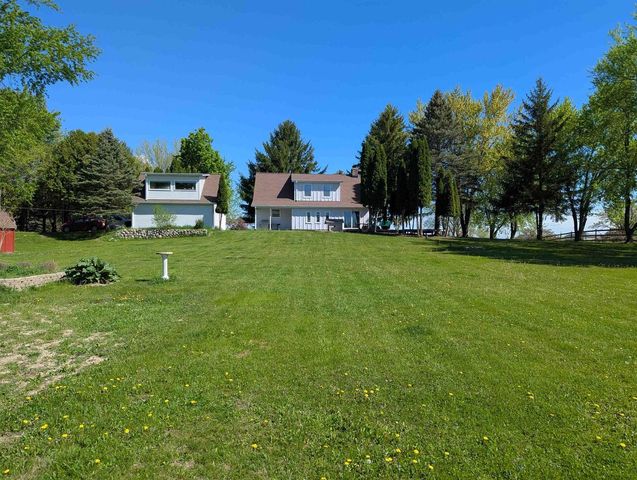 N79W33915 Petersen Road, Oconomowoc, WI 53066
