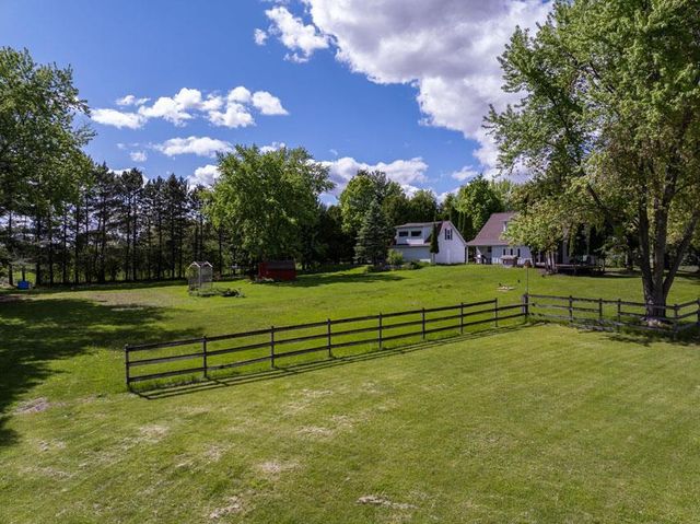 N79W33915 Petersen Road, Oconomowoc, WI 53066