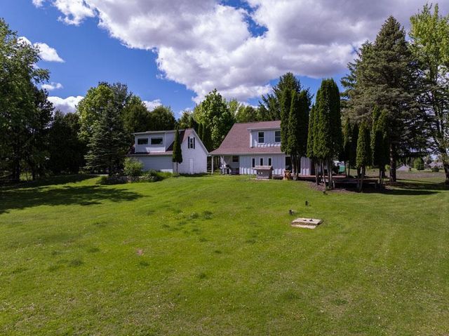 N79W33915 Petersen Road, Oconomowoc, WI 53066