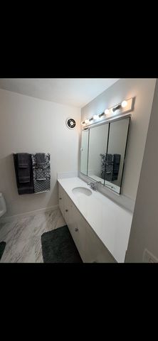 6101 N Sheridan Road 4A, Chicago, IL 60660