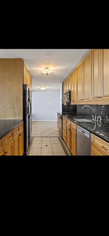 6101 N Sheridan Road 4A, Chicago, IL 60660
