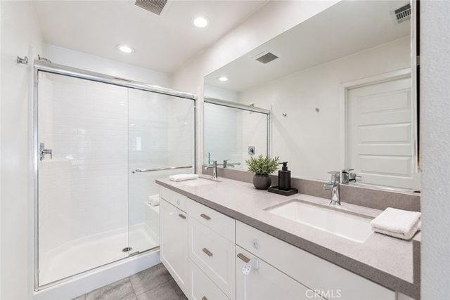 2850 N Glassell Street, Orange, CA 92865