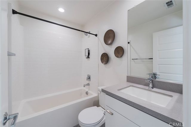 2850 N Glassell Street, Orange, CA 92865