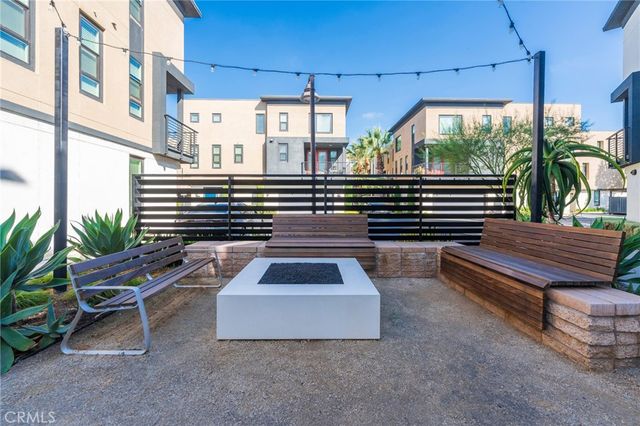 2850 N Glassell Street, Orange, CA 92865