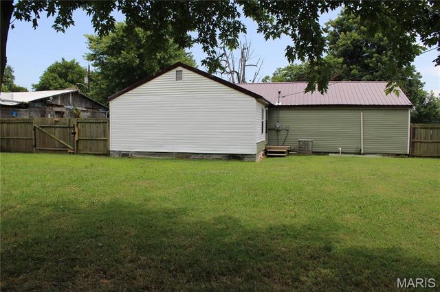 1022 E 4th Street, Kennett, MO 63857