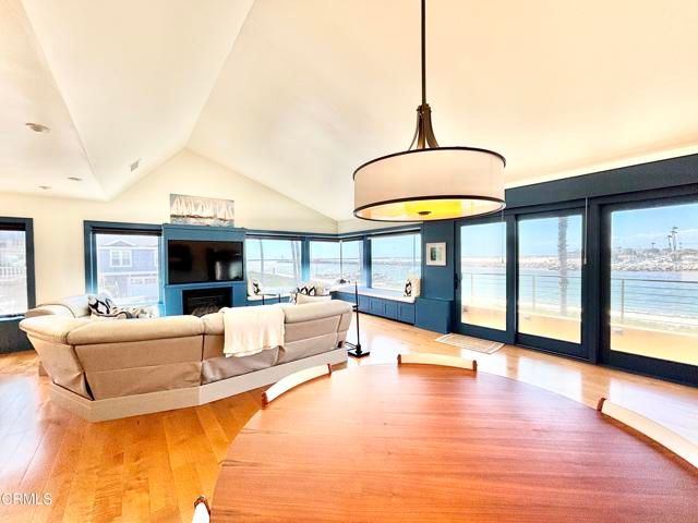 2524 Ocean Drive, Oxnard, CA 93035