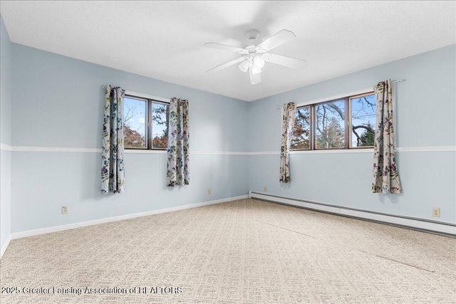 6325 W Lake Drive, Haslett, MI 48840