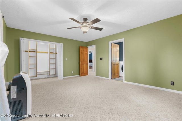 6325 W Lake Drive, Haslett, MI 48840