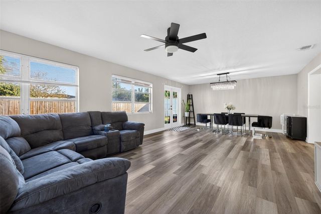 3301 70TH LANE N, St Petersburg, FL 33710