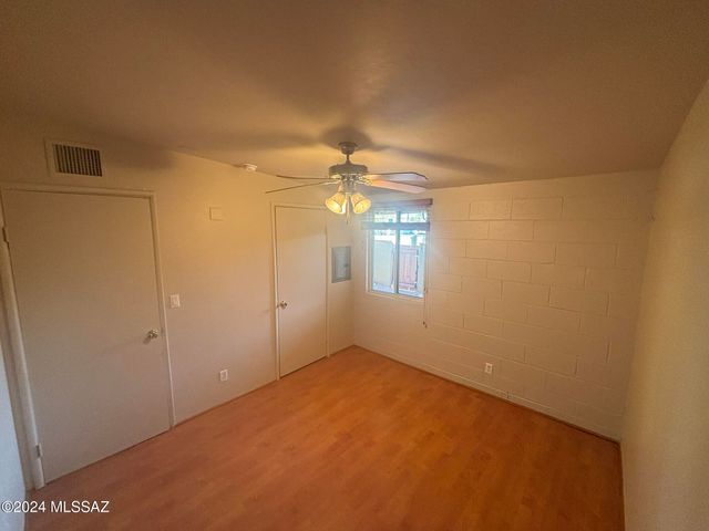 2821 N Columbus Blvd Apt 10, Tucson, AZ 85712