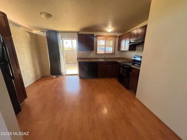 2821 N Columbus Blvd Apt 10, Tucson, AZ 85712