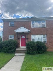 110 Buckelew Avenue 7, Jamesburg, NJ 08831