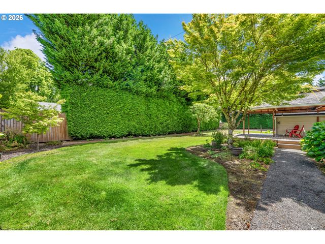 8480 Se HOOD St, Clackamas, OR 97015