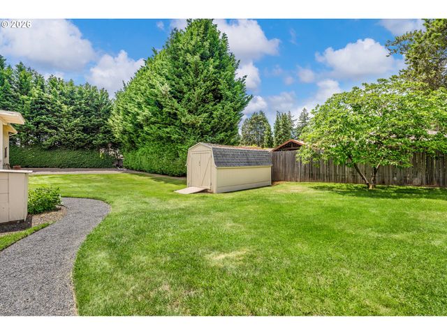 8480 Se HOOD St, Clackamas, OR 97015