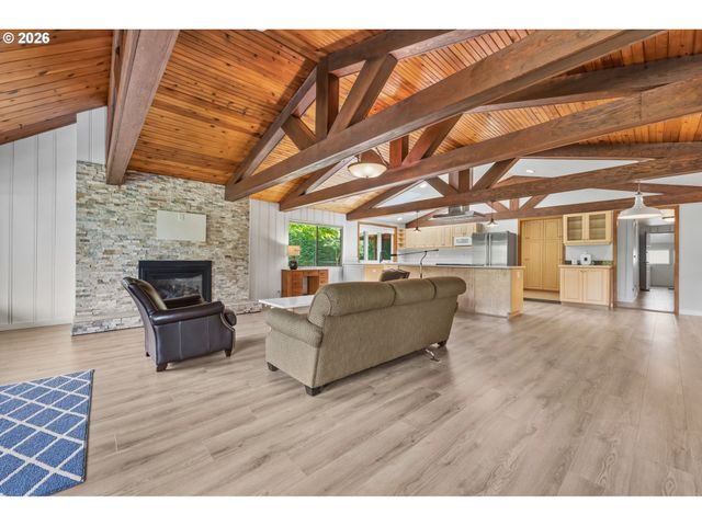 8480 Se HOOD St, Clackamas, OR 97015