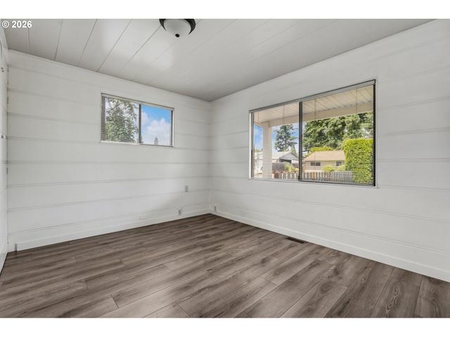 8480 Se HOOD St, Clackamas, OR 97015