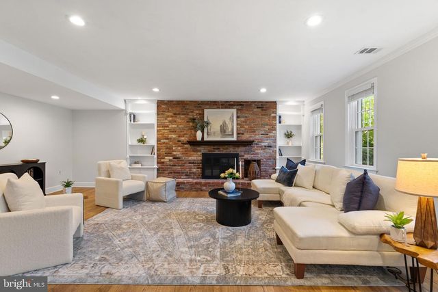 5528 MARLIN ST, Rockville, MD 20853