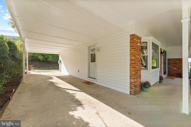 5528 MARLIN ST, Rockville, MD 20853