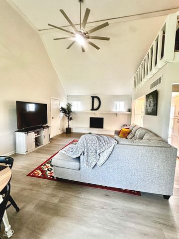 3045 Bridlewood Trail, Danville, IN 46122