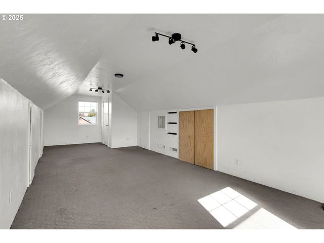 4663 CALUMET Way, Eugene, OR 97404