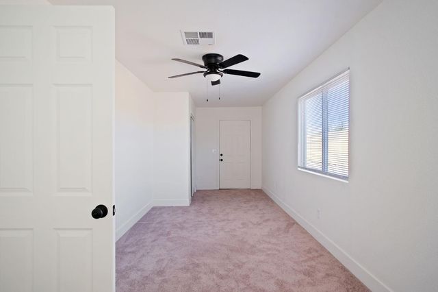 1757 Hickory Ave, Livingston, CA 95334
