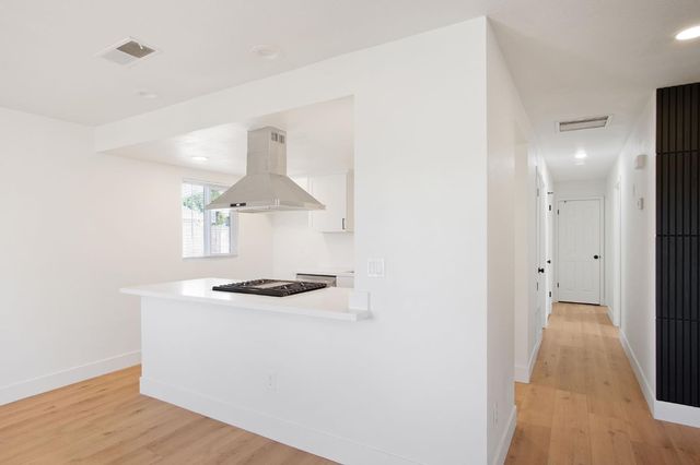 1757 Hickory Ave, Livingston, CA 95334