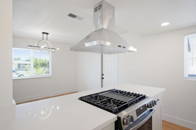 1757 Hickory Ave, Livingston, CA 95334