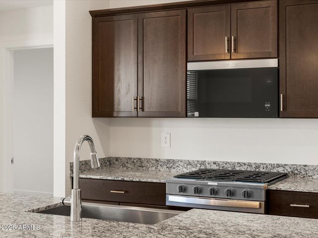 35248 N FLORA Way, San Tan Valley, AZ 85144