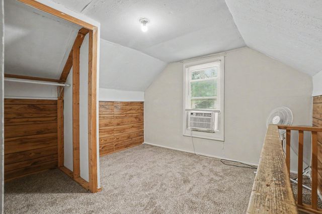 2539 AVENUE A, Council Bluffs, IA 51501