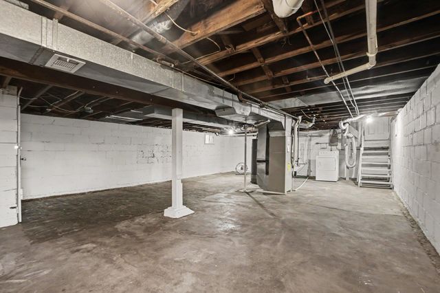 2539 AVENUE A, Council Bluffs, IA 51501