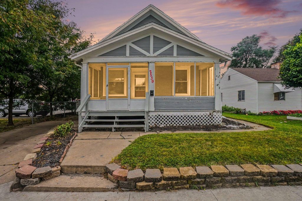 2539 AVENUE A, Council Bluffs, IA 51501