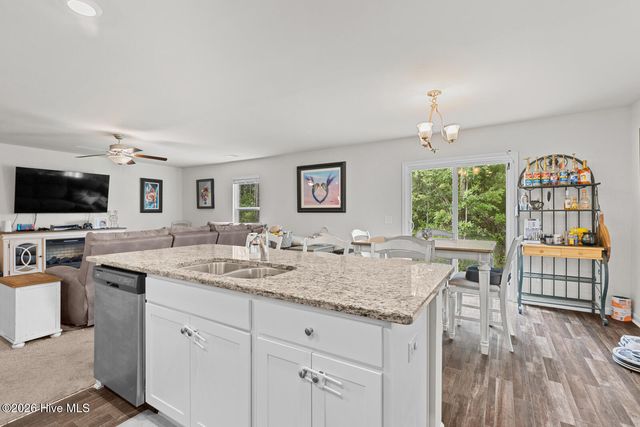 104 Priscilla Place, Hampstead, NC 28443