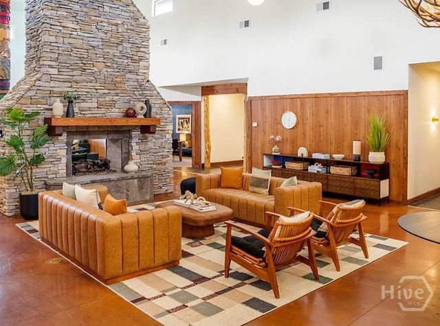 211 North Avenue 1322, Athens, GA 30601