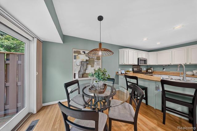50420 Beechwood Court 39, Plymouth, MI 48170