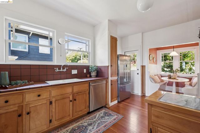 938 San Benito Rd, Berkeley, CA 94707