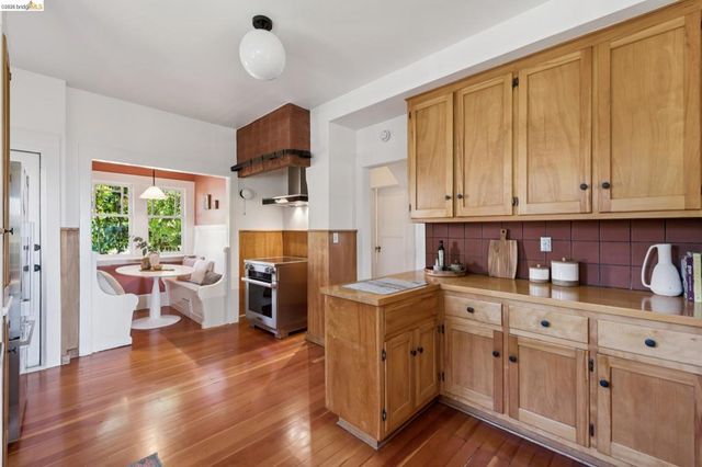 938 San Benito Rd, Berkeley, CA 94707