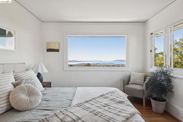 938 San Benito Rd, Berkeley, CA 94707