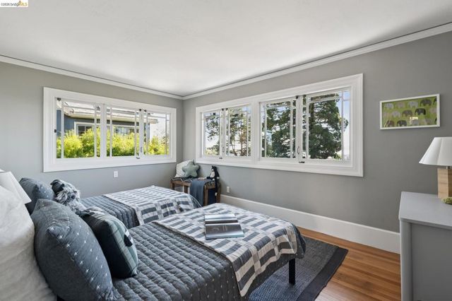 938 San Benito Rd, Berkeley, CA 94707