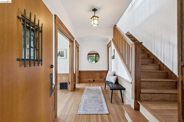 938 San Benito Rd, Berkeley, CA 94707