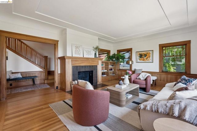 938 San Benito Rd, Berkeley, CA 94707