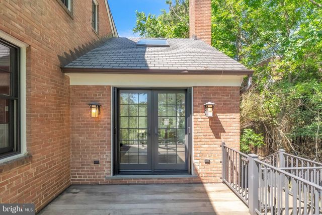 2803 ARIZONA TER NW, Washington, DC 20016