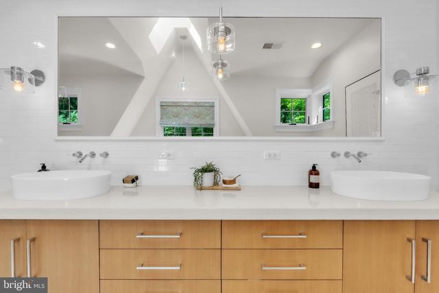 2803 ARIZONA TER NW, Washington, DC 20016
