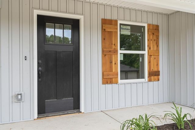 15 Berwick Lane, Bella Vista, AR 72714