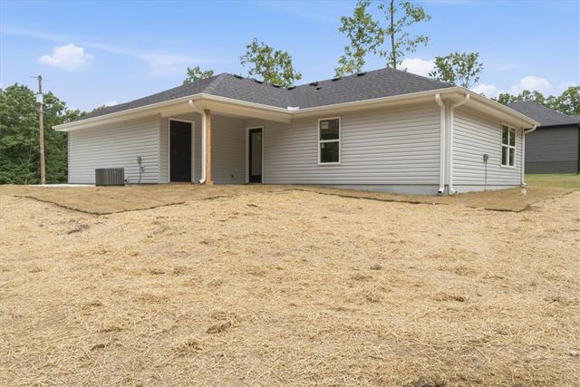 15 Berwick Lane, Bella Vista, AR 72714